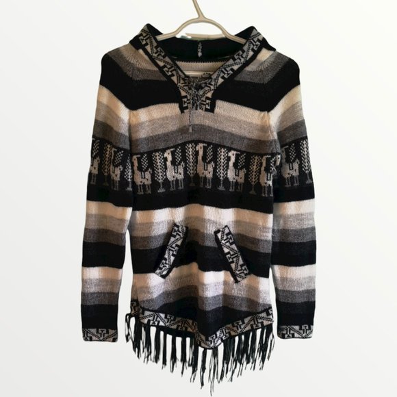 Alpaca Hooded Sweater with pockets and fringe from Peru - 30" Chest - Picture 1 of 5